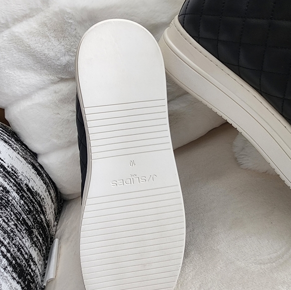 J/SLIDES NYC - Picture 2 of 4